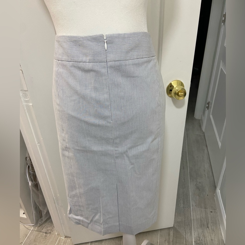 NWT Calvin Klein Light Gray Striped Pencil Skirt